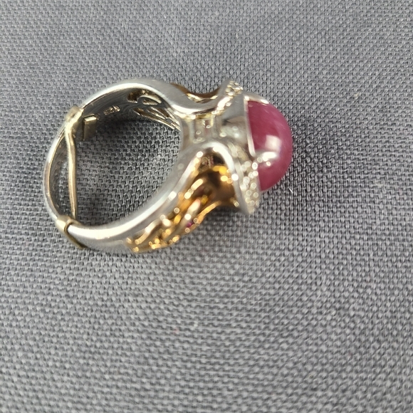 Sterling Silver Ring size 7 - Picture 3 of 3